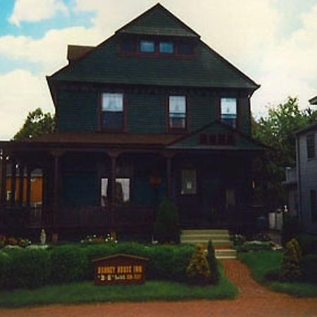 The Harney House Inn Indianapolis Exterior photo